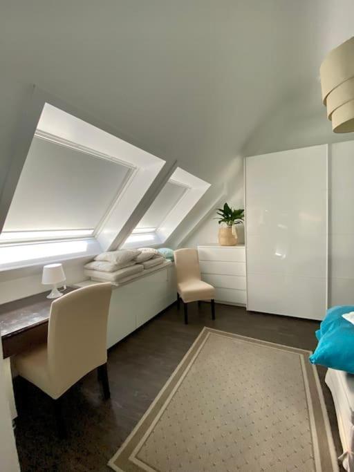 Light Flow Stylish Attic House. M. Balcony راستات المظهر الخارجي الصورة