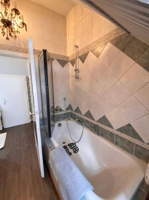 Light Flow Stylish Attic House. M. Balcony راستات المظهر الخارجي الصورة